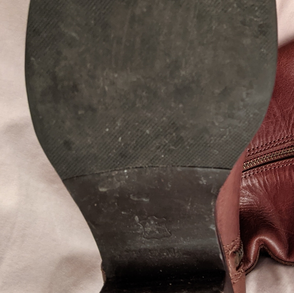 Tory Burch brown leather boots. 8.5 - Picture 6 of 9